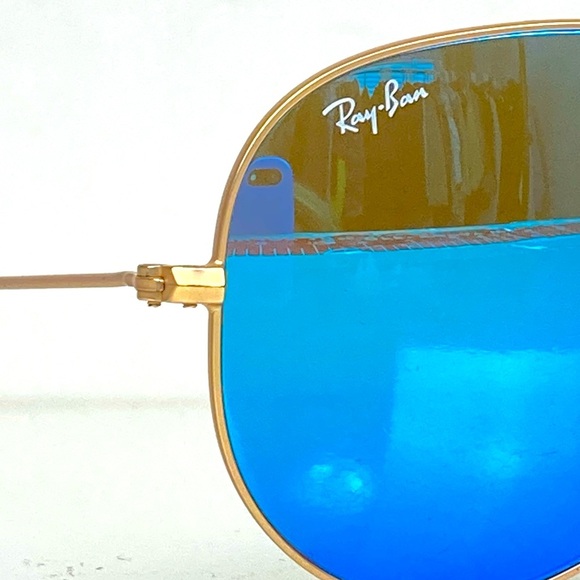 RAY BAN RB3025 Polarized Large Aviator Sunglasses Gold with Blue Lenses - Picture 4 of 16